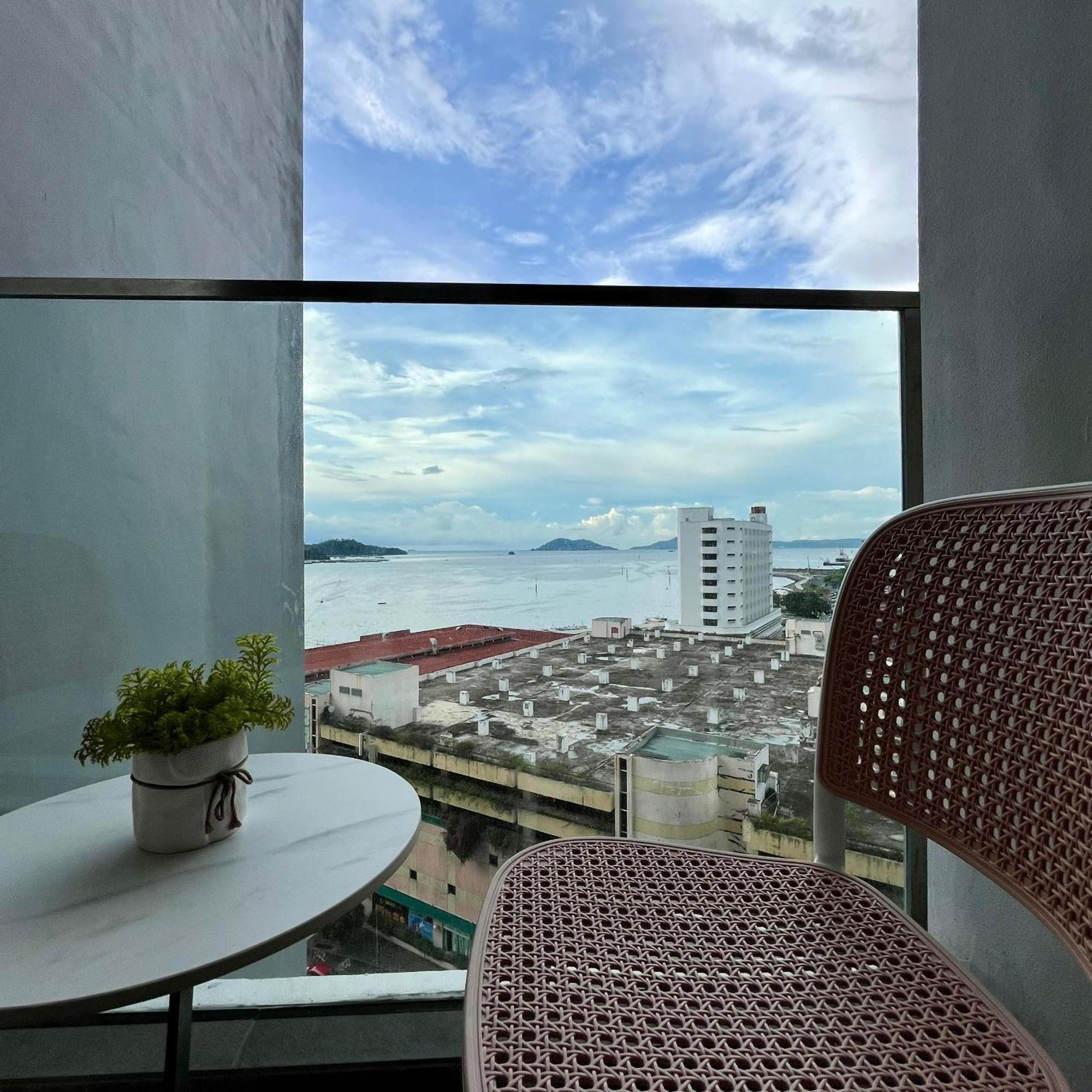 Covesign Suite, The Shore Kota Kinabalu Exterior foto